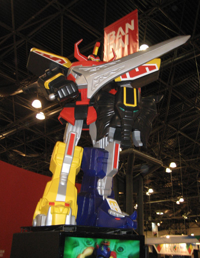 Bandai: Toy Fair 2009 - An Impressive Power Rangers Robot Display!