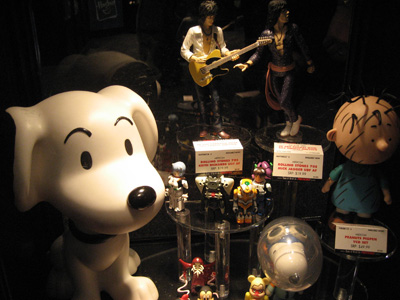New York Comic Con: Toys and Collectables - Retro Snoopy and other items