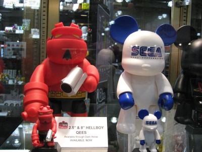 Toy2R: Toy Fair 2009 - 2.5 inch and 8 inch Hellboy Qees and a Sega Qee