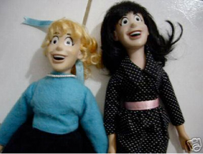 Betty and Veronica dolls: GIRLS, CALM DOWN! The most manic dolls I have ever seen...