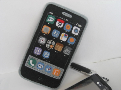 The iPod Felt Case on Etsy