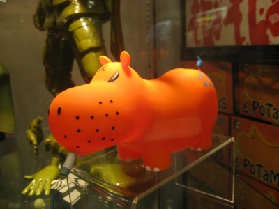 Kozik's SDCC 2009 exclusive release. Gorgeous and glowing. 