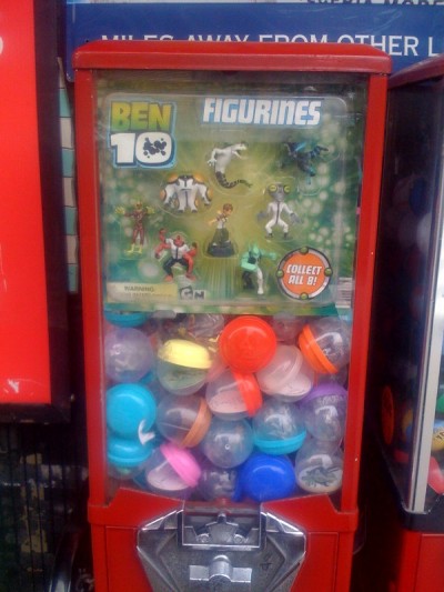 Ben 10 capsule toys