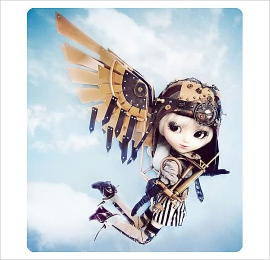 This latest Pullip Eos Doll features her in steampunk gear in fact she