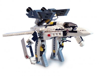 Macross Valkyrie VF-1S made out of Lego by baronsat