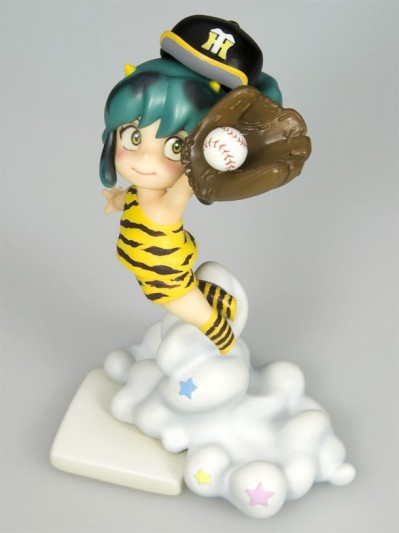 Urusei Yatsura Childhood Lum Figurine wearing a Tigers baseball cap