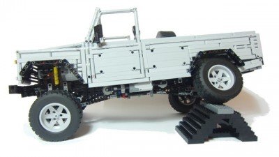 land rover defender 110 lego 03